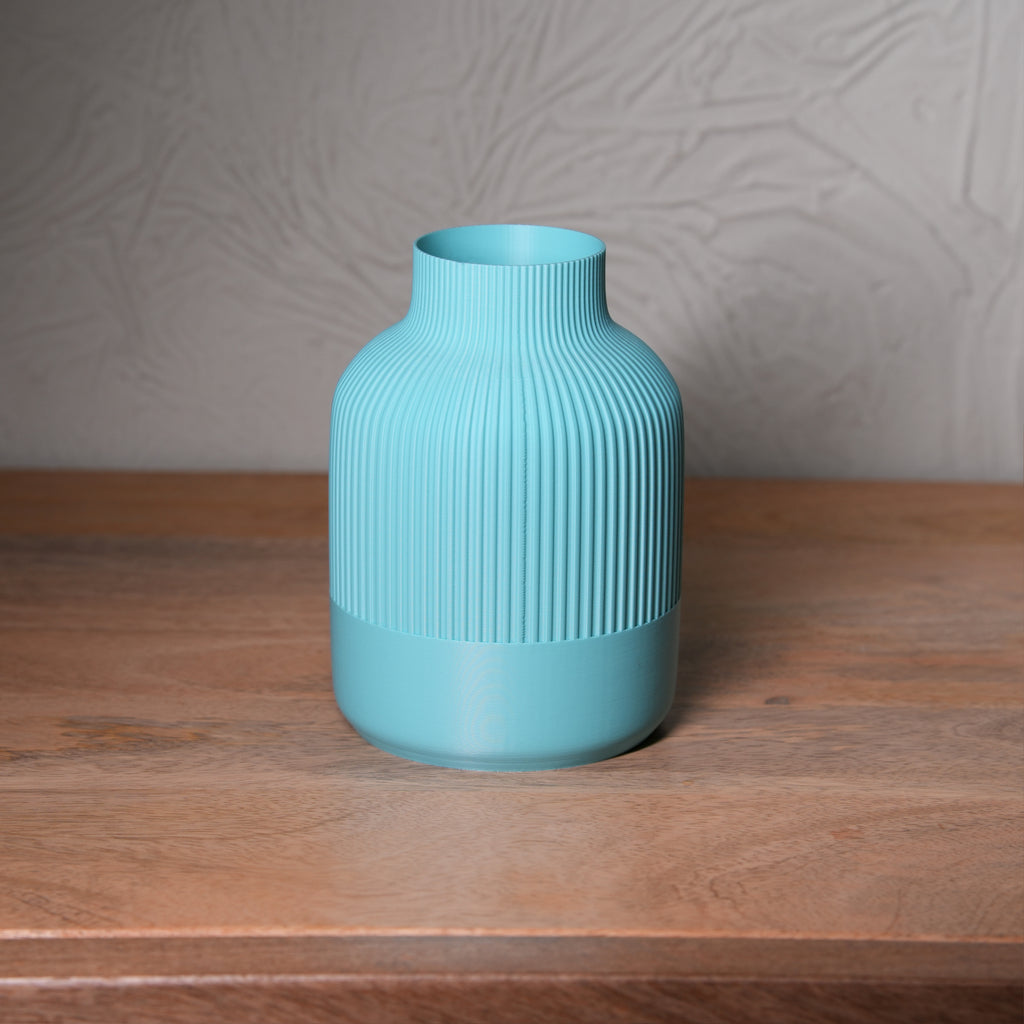 Japandi vase