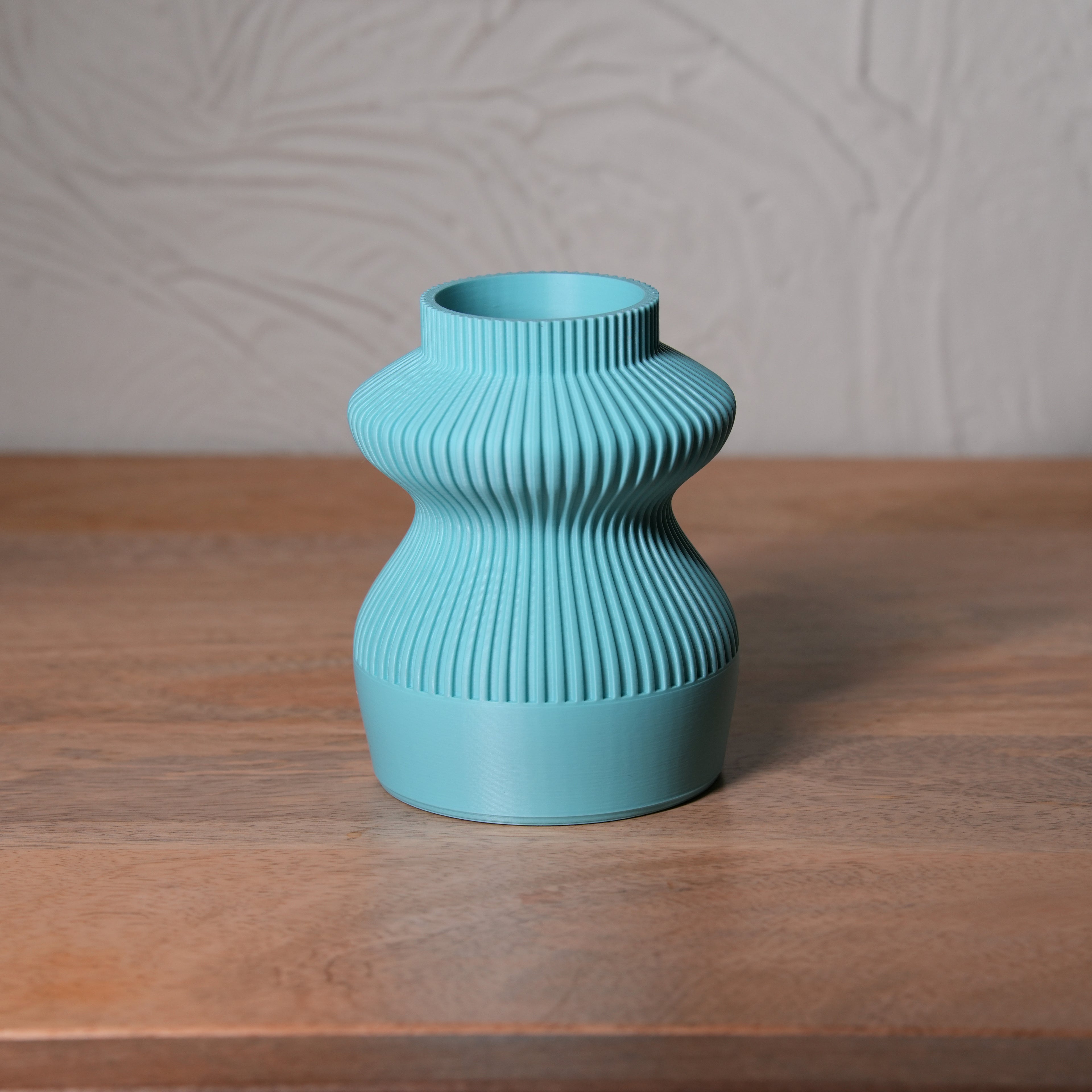 Ripple vase